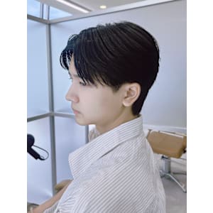 センターパート【福岡／大名／メンズサロン】