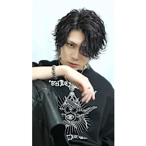 ブリーチカラー　センターパートウルフ - LIPPS hair 仙台ロフト【リップスヘアー】【リップスヘアー センダイ ロフト】掲載中