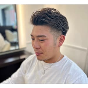 20代30代40代お勧めツーブロック×メンズショート