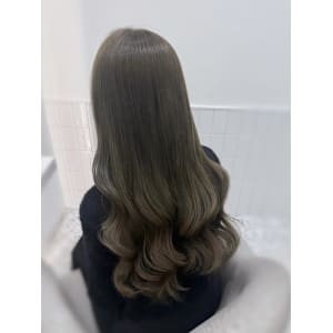 ダブルカラーオリーブベージュ＊rina/小顔/大須 /栄 - Lilme【リルミー】掲載中