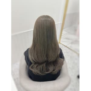 ダブルカラーオリーブベージュ＊rina/小顔/大須 /栄 - Lilme【リルミー】掲載中