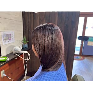 大人ツヤ感ストレートボブ