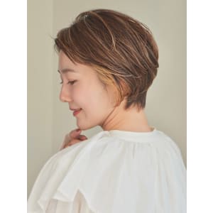 ショート・ボブ/丸顔/前髪あり/絶壁解消/40代/50代/