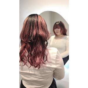 【南部担当】ピンク×黒！個性派ブリーチデザインカラー - COL MANO【コル マーノ】【コル マーノ】掲載中