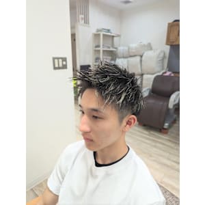 EAST by ergo川崎東口×スタイル