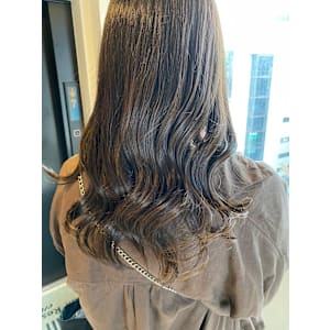 ヘアリゾート粋 tujuh 池袋東口店×スタイル - ヘアリゾート粋 tujuh 池袋東口店【ヘアリゾートスイトゥジュイケブクロヒガシグチテン】掲載中