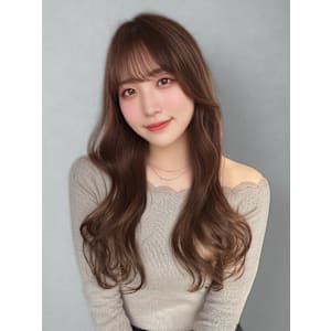 アッシュベージュ 透明感カラー 顔周りカット 韓国風ヘア