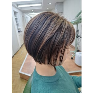 白髪ぼかしポイントブリーチ！ - Amity【アミティ】掲載中