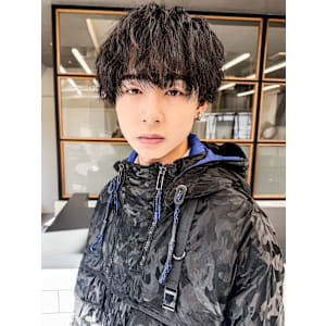 冬パーマ◎ツイスパ縦落ちスパイラル×黒髪マッシュ好感度UP