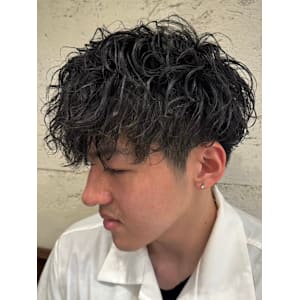 スパイラルパーマ - ヒロ銀座バーバーショップ難波店【ヒロギンザバーバーショップナンバテン】掲載中