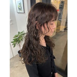 フレンチウェーブ　カーキグレージュ　レイヤースタイル - ease et motion【イース エ モーション】掲載中