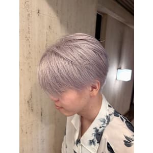 ホワイト/ホワイトベージュ/ホワイトシルバー - メンズサロン IVY 池袋【メンズサロン アイヴィー イケブクロ】掲載中