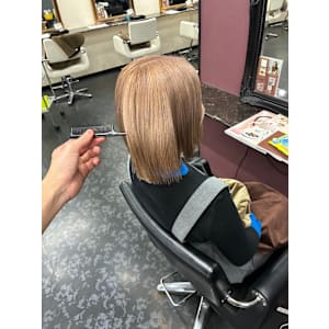 ミルクティーカラー - AIZU 渋沢 白髪ぼかし ハイライト 髪質改善【アイズ シブサワ シラガボカシ ハイライト カミシツカイゼン】掲載中