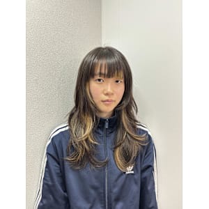 デザインカラー/レイヤーカット/ウルフカット/ハイライト - AO。【アオ】掲載中