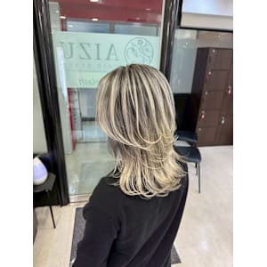 ハイトーンカラー - AIZU本厚木 白髪ぼかし ハイライト バレイヤージュ 髪質改善【アイズホンアツギ シラガボカシ ハイライト バレイヤージュ カミシツカイゼン】掲載中