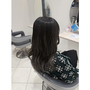 大人可愛いグレージュウェーブロング - HAIR & MAKE EARTH 高田馬場店【ヘアメイクアース タカダノババテン】掲載中