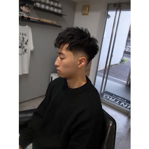 バーバーラフクロップローフェード/渋谷/代々木 - INTRO . by Fi-Ne 渋谷【イントロ バイ フィーネ シブヤ】【イントロ バイ フィーネ シブヤ】掲載中