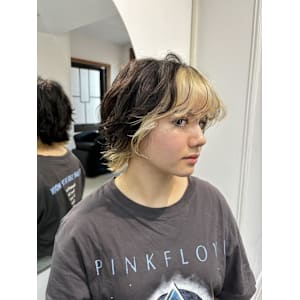 ショートウルフ/ウルフカット/レイヤーカット/ワイドバング - AO。【アオ】掲載中