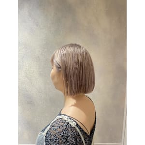 ホワイトベージュ/ミルクティーベージュ/ハイトーン/ボブ - AO。【アオ】掲載中