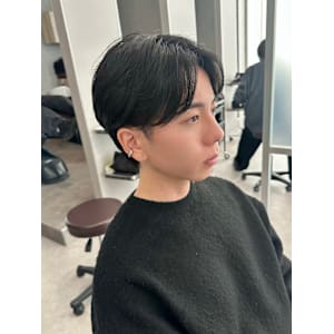 毛流れセンターパート(メンズカット/ダウンパーマ/ナチュラル - Men’s salon Zina 天神 ［メンズカット/眉毛/韓国/パーマ］【メンズサロンジーナ】【メンズサロン　ジーナ　テンジン　メンズカット　マユゲ　カンコク　パーマ　メンズサロン　ジーナ】掲載中