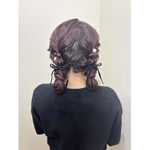 ツインお団子ヘアアレンジ