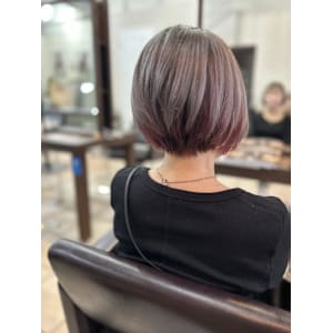 グレージュ・ボルドーショート - Stilla an【スティラアン】掲載中