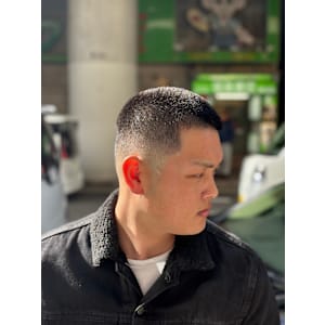 坊主フェード - ヒロ銀座バーバーショップ難波店【ヒロギンザバーバーショップナンバテン】掲載中