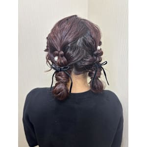ツインお団子ヘアアレンジ