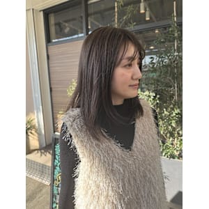 グレージュカラー/レイヤースタイル - 半個室 rire hair 大野城店【ハンコシツリールヘアー オオノジョウテン】掲載中