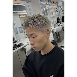 ホワイトカラー - DAMDEE TOKYO 心斎橋【ダムディートウキョウシンサイバシ】掲載中