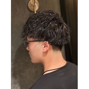 ゆるめスパイラルパーマ - ヒロ銀座バーバーショップ難波店【ヒロギンザバーバーショップナンバテン】掲載中