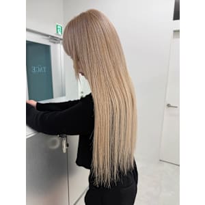 TACE  新宿店×スタイル