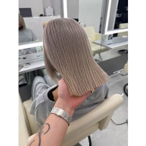 TACE  新宿店×スタイル