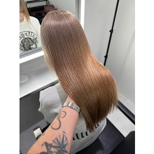 TACE  新宿店×スタイル