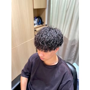 【セット簡単】刈り上げツイスパマッシュ　銀座　理容室 - 【シェアサロン】 LIBERTY SHARE BARBER 銀座【リバティ シェア バーバー】掲載中