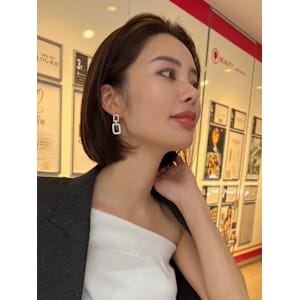 #切りっぱなしボブ #前下りボブ #透明感カラー #白髪染め - Ammy komazawa【アミー コマザワ】掲載中