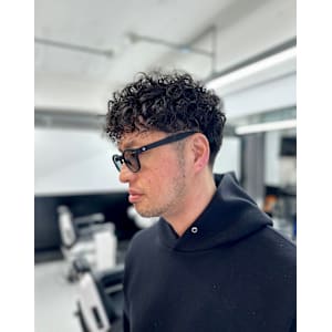 ビジネスサイドパート - BARBER MIKI 中崎【バーバーミキ ナカザキ】掲載中