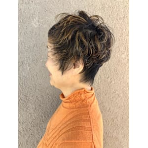 オレンジカラーのハイライト