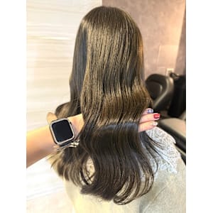 《高橋亜美》オリーブグレージュ/艶カラー/大宮 - elu by lovis【エル バイ ラビス】掲載中