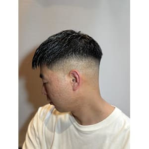 ハイフェードクロップ<バーバー> - ヘアーモードキクチ 銀座店【ヘアーモードキクチ】掲載中