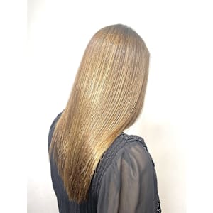 LYTRIE×スタイル