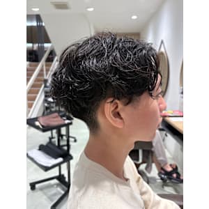  毛流れパーマでつくる動きのあるショート【三軒茶屋】 - HAIR & MAKE EARTH 三軒茶屋店【ヘアメイクアース サンゲンヂャヤテン】掲載中