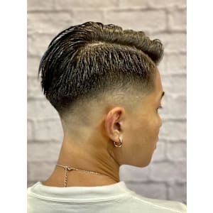 フェードカット - 銀座マツナガ 新宿野村ビル店【ギンザマツナガ シンジュクノムラビルテン】掲載中