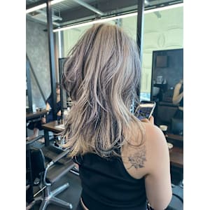 ローライトカラー　デザインカラー　ケアブリーチカラー - Null 表参道本店 デザインカラー/ダブルカラー【ヌル】掲載中