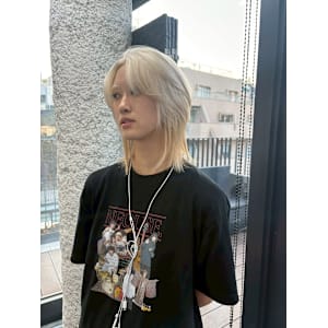 ブロンド　デザインカラー　ケアブリーチカラー　レイヤーカット - Null 原宿店 デザインカラー/ダブルカラー【ヌルハラジュクテン デザインカラー ダブルカラー】掲載中
