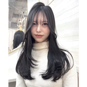 《鈴木茉奈》韓国レイヤー/ブルーブラック/艶髪 - elu by lovis【エル バイ ラビス】掲載中