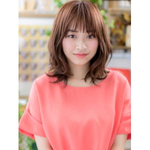 大人かわいいくせ毛風やわらかくびれミディ　リタッチカラー - COVER HAIR bliss【カバーヘア ブリス】大宮/大宮西口店【カバー ヘア ブリス オオミヤ オオミヤニシグチテン】掲載中