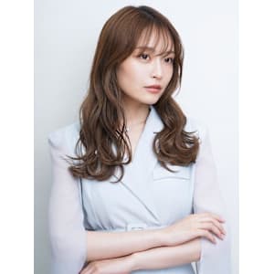 レイヤーカット ゆる巻き 顔周りレイヤー シースルーバング - 髪質改善 SEPT. 天神大名【カミシツカイゼン セプト テンジンダイミョウ】掲載中