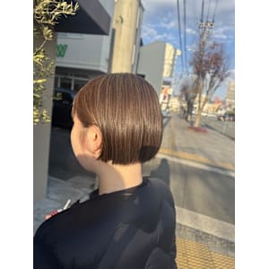 細目ハイライト　白髪ぼかしハイライト - 半個室型美容室 Sourire 春日千歳町店【ハンコシツガタビヨウシツ スーリール カスガチトセマチテン】掲載中