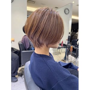 30代40代50代ショート白髪ぼかし銀座丸みくびれ井 - BUMP GINZA【バンプ ギンザ】掲載中